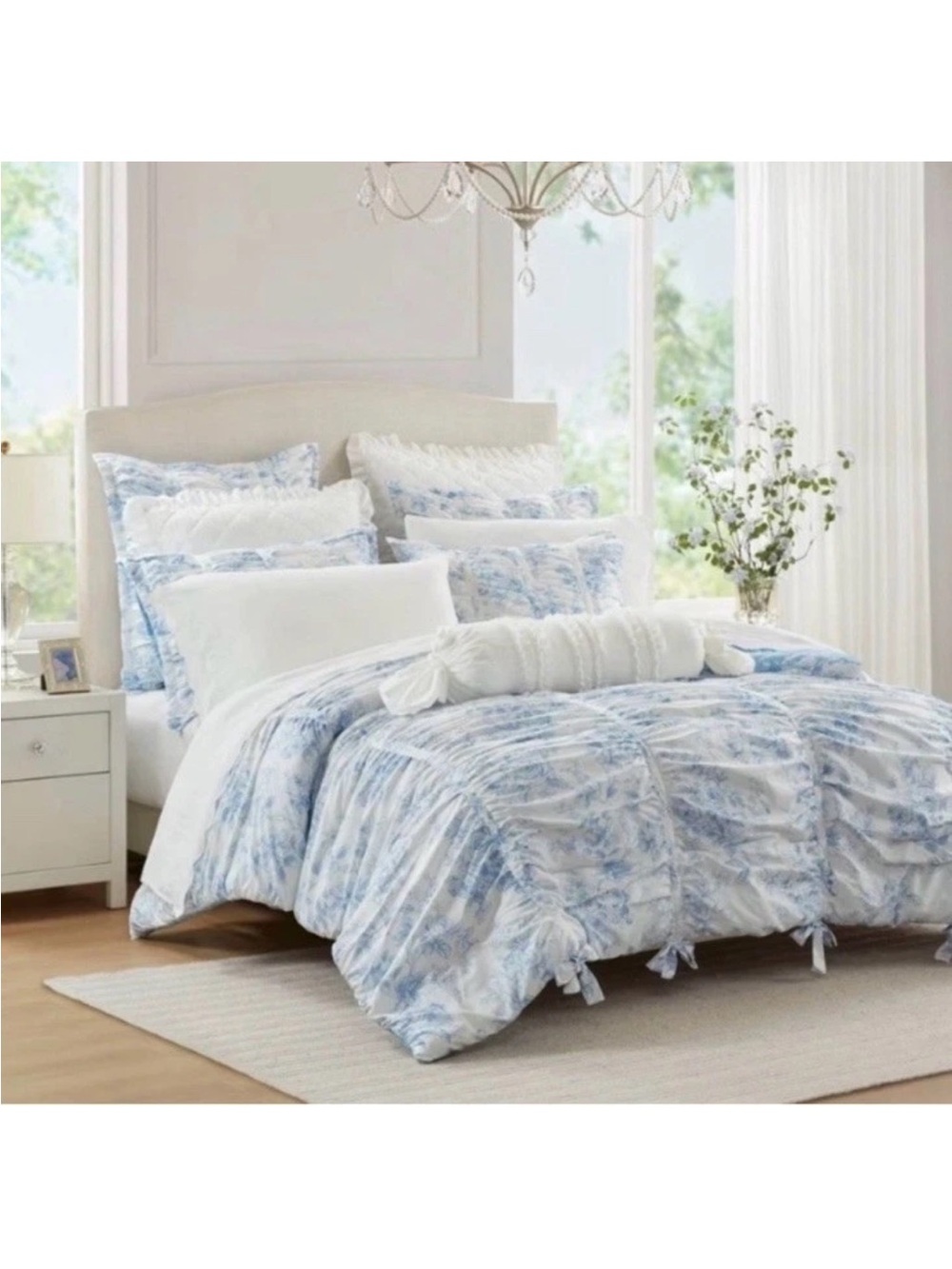 Armoire Collection Blue ~ Twin/Twin XL Toile Floral Comforter - Picture 9 of 10